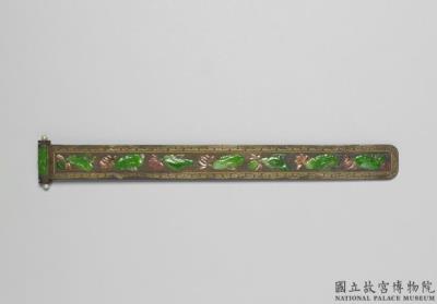 图片[2]-Agarwood hair crosspiece with bird-and-flower decoration and pearl-jadeite-tourmaline inlay, Qing dynasty (1644-1911)-China Archive